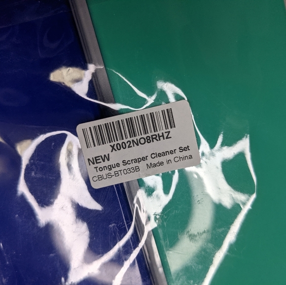 NWT Tongue Scrapers - Pack of 2 ππ
- Picture 3 of 6